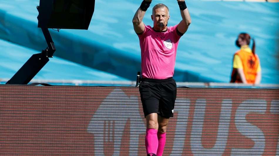 Niederl&auml;nder Kuipers pfeift das EM-Finale - Dankert als VAR