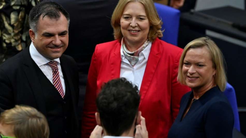 Bundestag w&auml;hlt bei erster Sitzung SPD-Politikerin B&auml;rbel Bas zur Pr&auml;sidentin