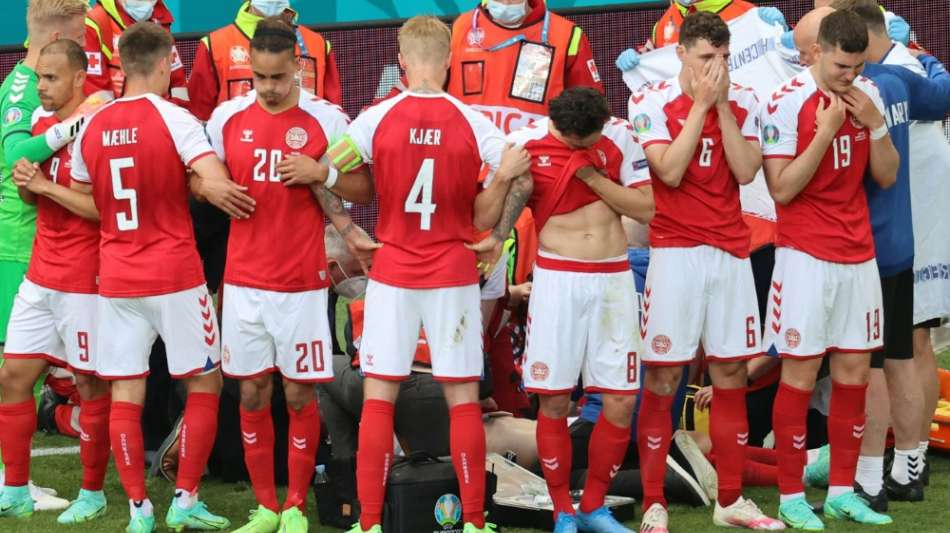 Beim EM-Spiel in Kopenhagen: D&auml;ne Eriksen kollabiert 