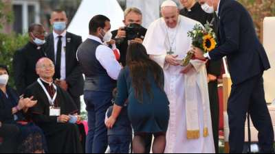 Papst ruft bei Besuch von Roma-Siedlung in Slowakei zu Integration auf