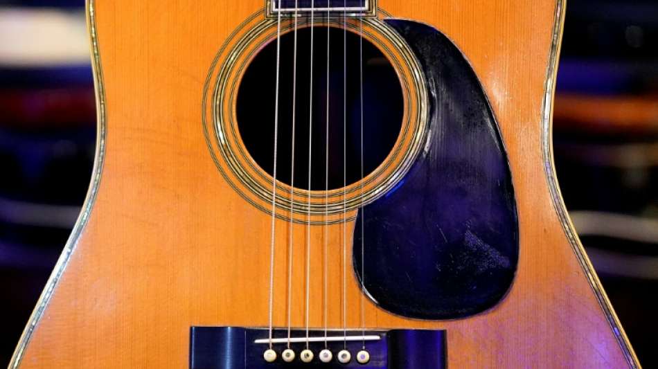 Clapton-Gitarre f&uuml;r 625.000 Dollar versteigert