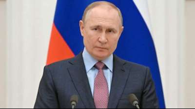 Russland startet Milit&auml;r&uuml;bung mit atomwaffenf&auml;higen Raketen
