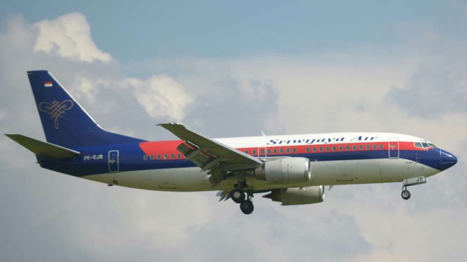 Bangen um das Schicksal von 62 Insassen einer indonesischen Boeing 737