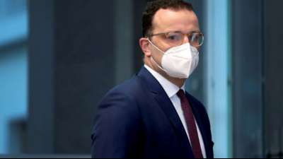 Spahn bem&auml;ntelt Kritik an Corona-Impfstrategie