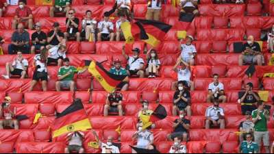 Maskenpflicht in M&uuml;nchen: DFB pr&uuml;ft weitere Ma&szlig;nahmen