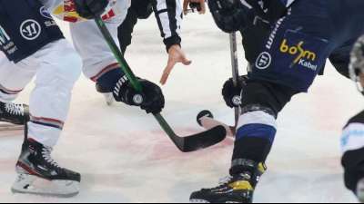 Tore im Schlussdrittel: Red Bull M&uuml;nchen beendet Pleitenserie