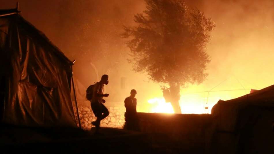 Zehn Jahre Haft f&uuml;r junge Migranten wegen Brandstiftung in Fl&uuml;chtlingslager Moria 