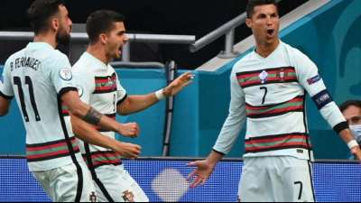 Portugal schl&auml;gt Ungarn zum Auftakt