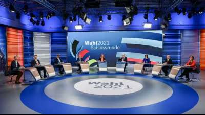 Werbung um die Unentschlossenen in letzter TV-Debatte der Spitzenkandidaten