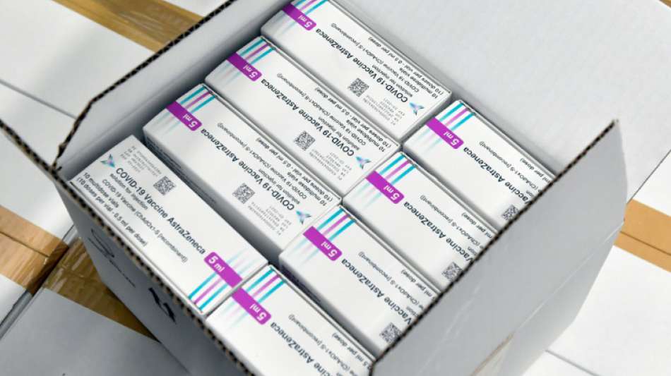 Erste Lieferung von Corona-Impfstoff von Astrazeneca f&uuml;r Deutschland unterwegs