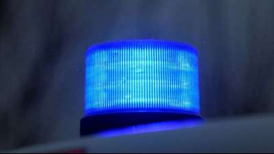 Polizei: Mann bei Explosion von Auto in Hürth schwer verletzt