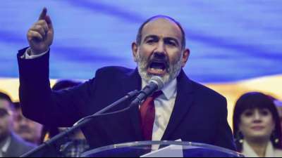 Armeniens Ministerpr&auml;sident Paschinjan zur&uuml;ckgetreten