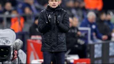 N&uuml;rnberg springt auf Rang drei, Heidenheim schl&auml;gt Paderborn - FCI hofft