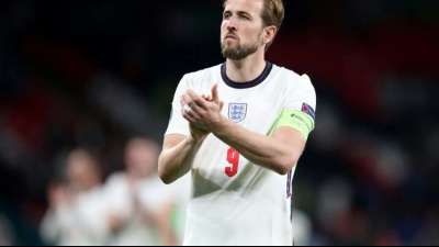 England fehlt ein Punkt - Polen macht Druck