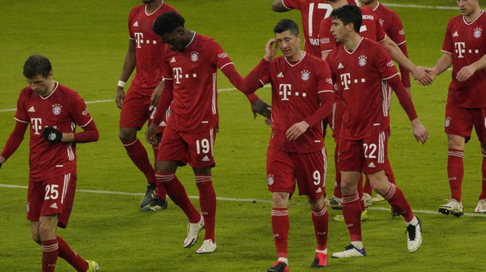 Fu&szlig;ball: Bayern gelingt Revanche - BVB siegt gegen Augsburg