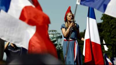 Demonstrationen in ganz Frankreich gegen die Corona-Regeln