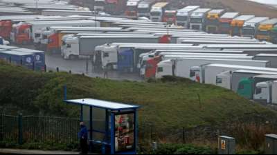 Britische Geheimdokumente an Bushaltestelle in England gefunden