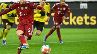 Sieg im Topspiel: Bayern wehrt BVB-Angriff ab