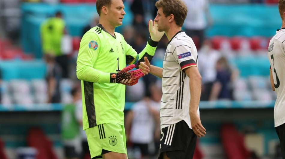 DFB-Team startet mit Neuer und M&uuml;ller