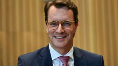 CDU in Nordrhein-Westfalen best&auml;tigt W&uuml;st als Spitzenkandidat