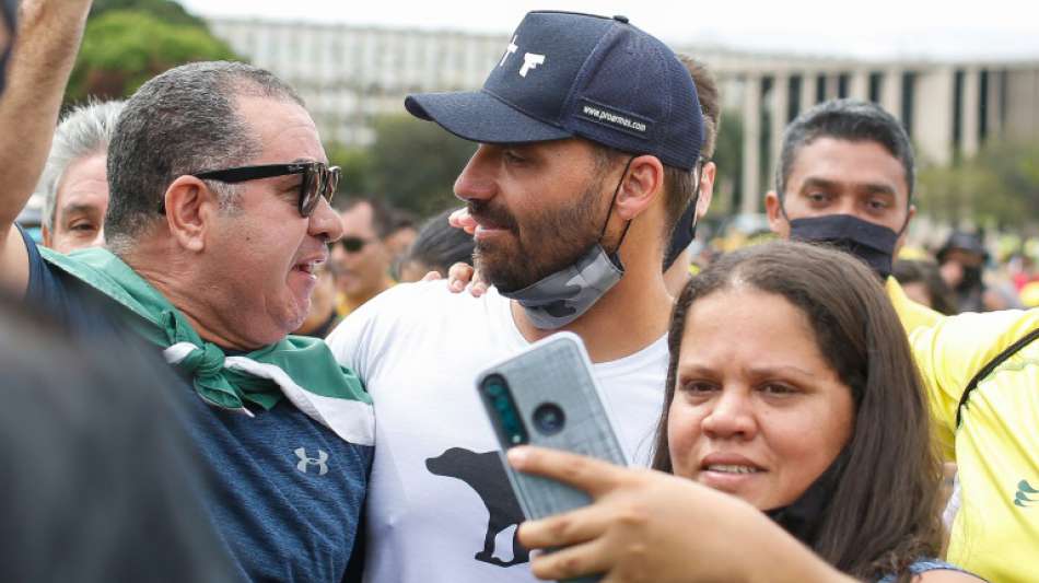 Erneut Demons f&uuml;r Bolsonaro in mehreren St&auml;dten Brasiliens