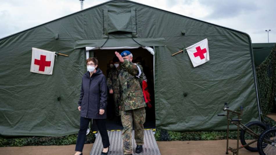 Kramp-Karrenbauer k&uuml;ndigt "schnellstm&ouml;gliche" R&uuml;ckf&uuml;hrungen aus Afghanistan an 