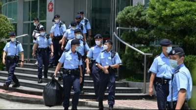 Massiver Polizei-Einsatz in Hongkong gegen China-kritisches Blatt "Apple Daily"