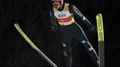 Skispringen: Geiger verpasst Podest knapp und baut Weltcup-F&uuml;hrung aus