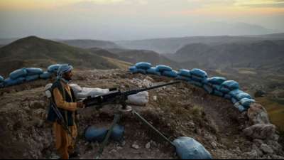Taliban kontrollieren 90 Prozent der Grenzen von Afghanistan 