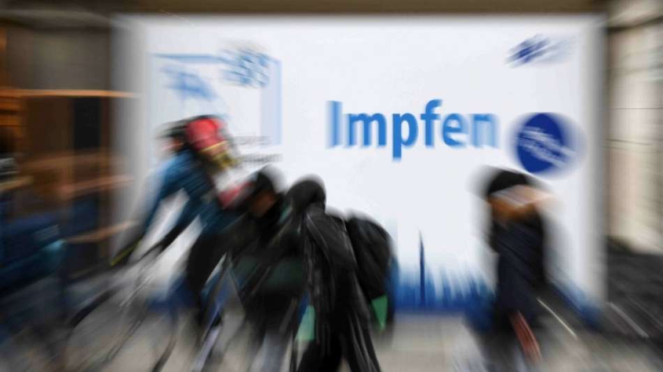 Besch&auml;ftigen in Kliniken oder Pflege soll bevorzugt Novavax-Impfung angeboten werden