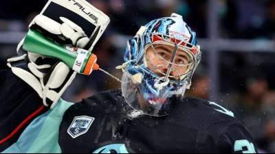 NHL: Nationaltorh&uuml;ter Philipp Grubauer verliert mit den Kraken