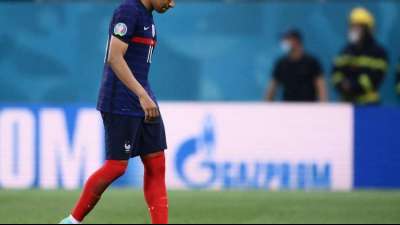 "Ich habe versagt": Mbappe entschuldigt sich nach Elfmeter-Drama