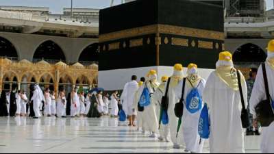 Zahlreiche Gl&auml;ubige str&ouml;men zu Hadsch-Pilgerfahrt nach Mekka