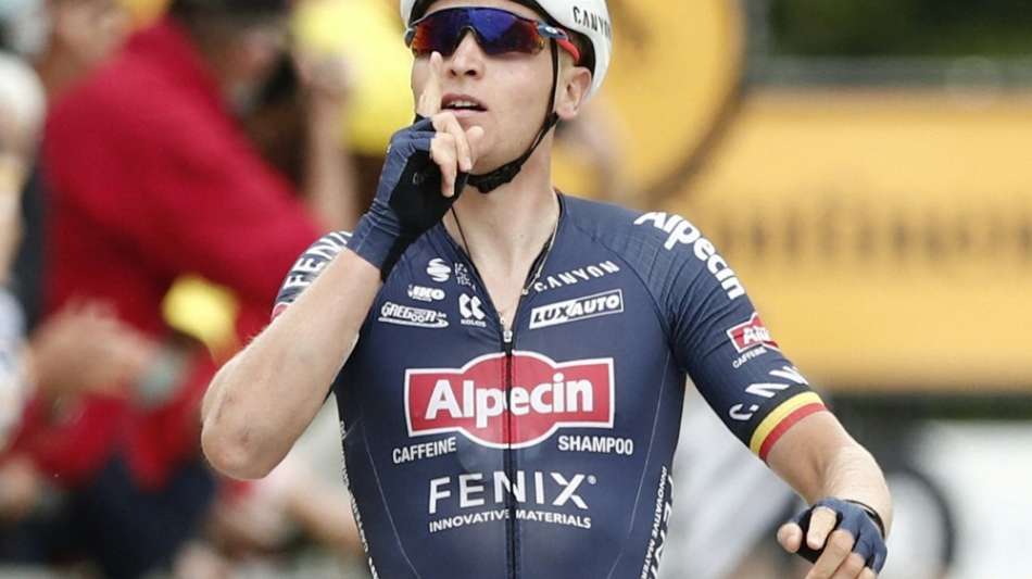 Merlier gewinnt chaotischen Massensprint - Ewan und Sagan schwer gest&uuml;rzt