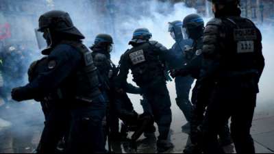 Frankreichs Parlament besiegelt umstrittenes Sicherheitsgesetz
