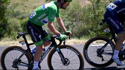 Cavendish siegt auf 13. Tour-Etappe und zieht mit Merckx gleich