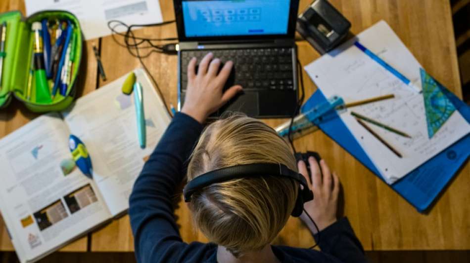 Debatte um neue Corona-Ma&szlig;nahmen durch steigende Infektionszahlen befeuert