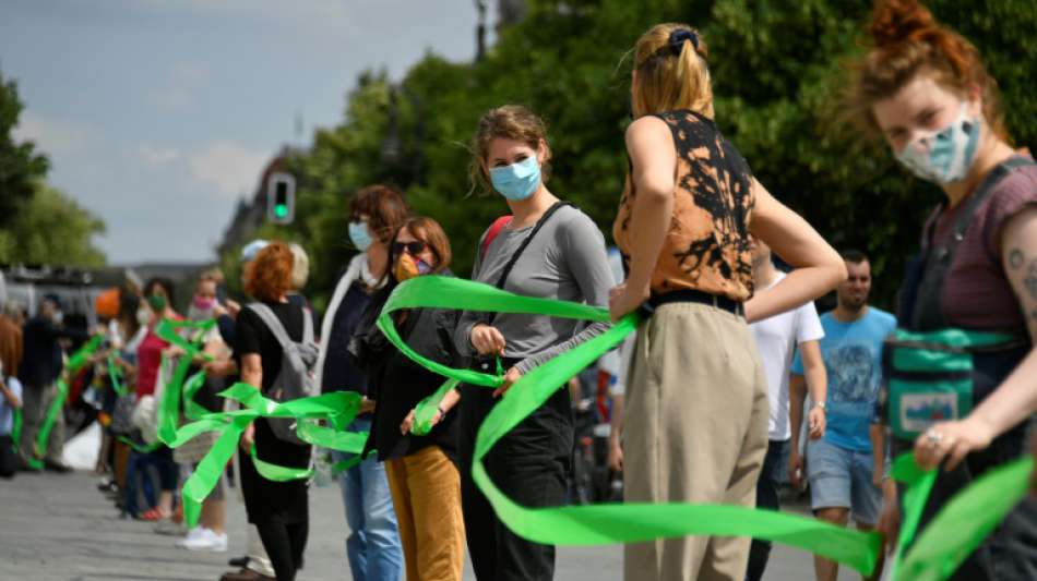 Breites B&uuml;ndnis macht Front gegen Querdenker-Bewegung