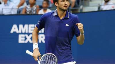 US Open: Medwedew im Finale gegen Djokovic oder Zverev