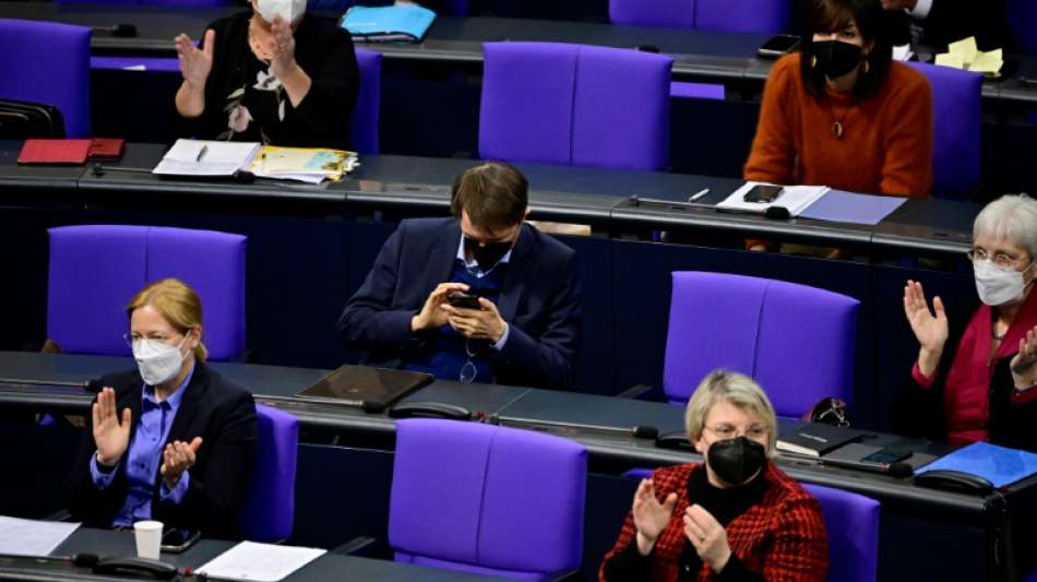 Umfrage unter Abgeordneten zu Impfpflicht zeigt gro&szlig;e Differenzen
