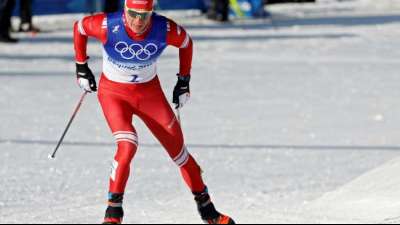 Russe Bolschunow holt Gold im Skiathlon - B&ouml;gl Zw&ouml;lfter