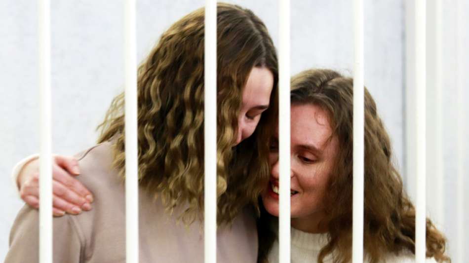 Zwei Jahre Haft f&uuml;r zwei Journalistinnen in Belarus