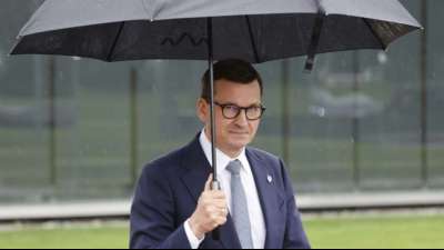 Morawiecki: Polen will trotz Urteils gegen EU-Recht Teil der Gemeinschaft bleiben