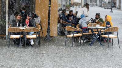 Saarland beginnt mit Corona-Modellversuch