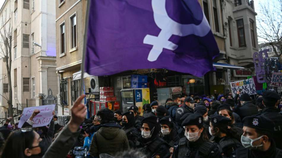 T&uuml;rkei: Demo gegen Austritt aus Abkommen gegen Frauen-Gewalt