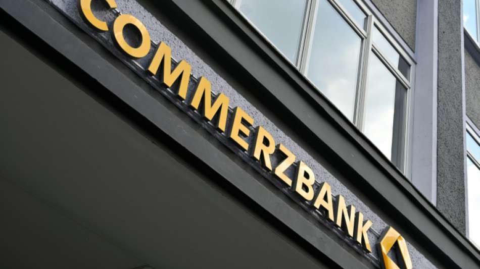 Zeitung: Commerzbank rechnet mit 1,7 Millionen weniger Kunden bis 2024