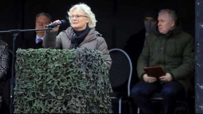 Lambrecht besorgt &uuml;ber Alarmbereitschaft der russischen Atomstreitkr&auml;fte