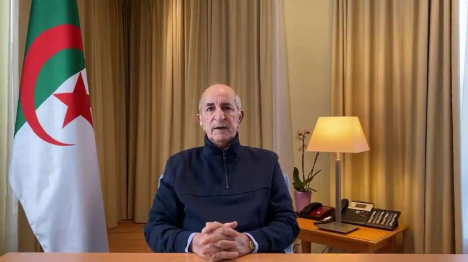 Algerischer Präsident setzt neue Verfassung in Kraft