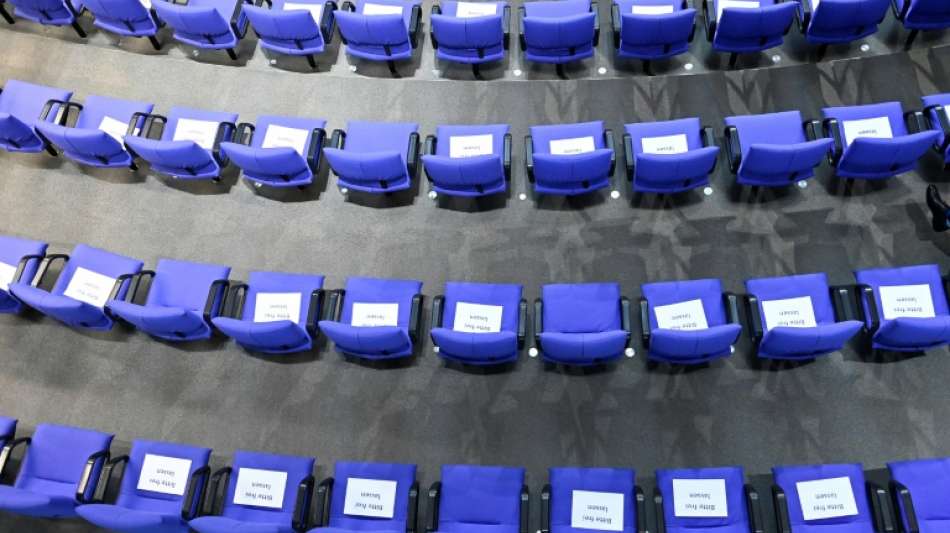 Ampel-Koalition setzt &Auml;nderung der Sitzordnung im Bundestag durch