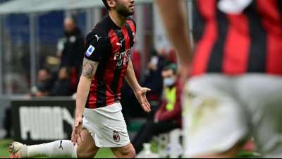 Ex-Bundesliga-Ass Calhanoglu best&auml;tigt Wechsel zu Inter